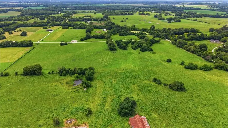 401 N Scott Avenue, Belton, MO 64012 - #2