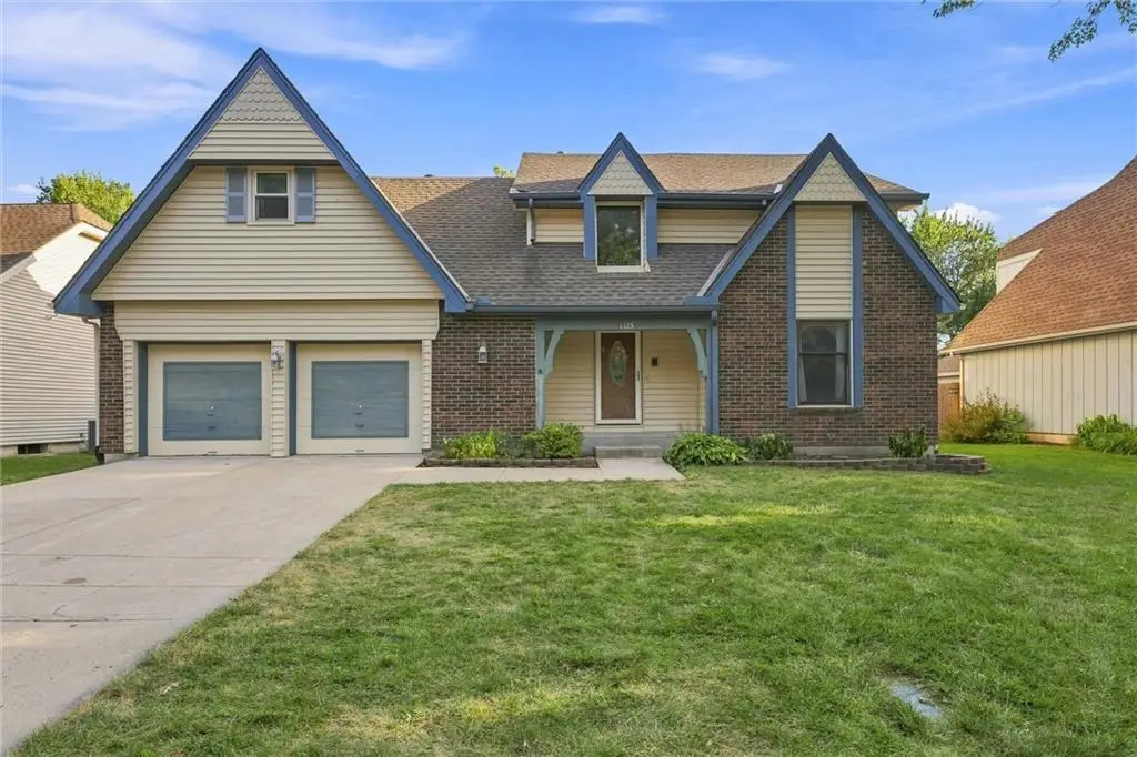 1125 E Sleepy Hollow Drive, Olathe, KS 66062 - #1