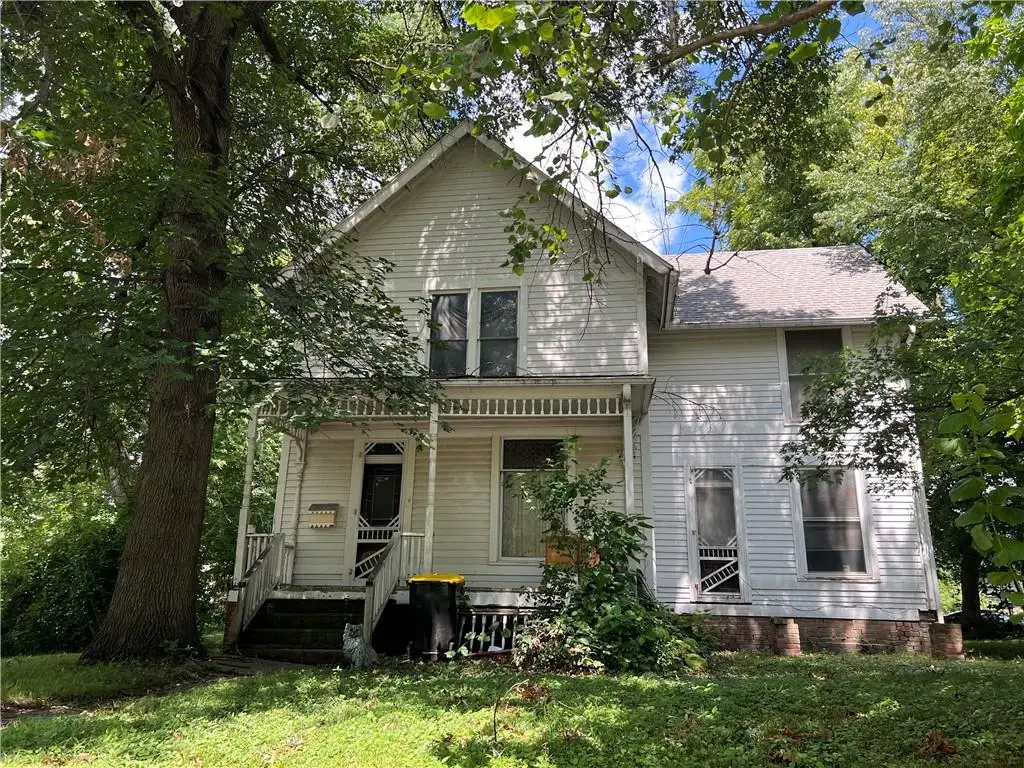 1207 W Chestnut Street, Savannah, MO 64485 - #1