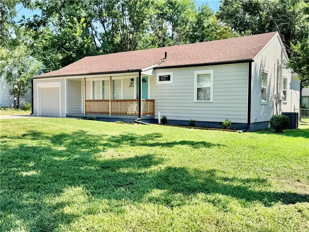 224 S Central Street, Olathe, KS 66061 - #1