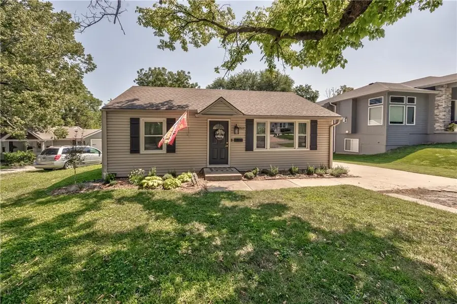5531 Reeds Road, Mission, KS 66202 - #3