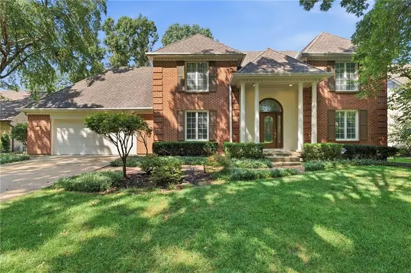 10164 Mackey Street, Overland Park, KS 66212