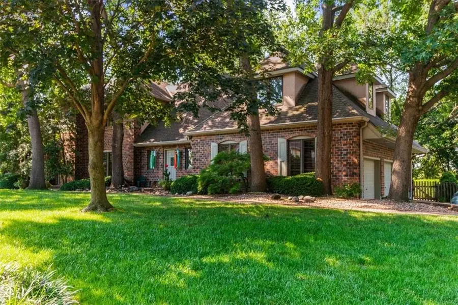 4900 Whitney Drive, Independence, MO 64055 - #2