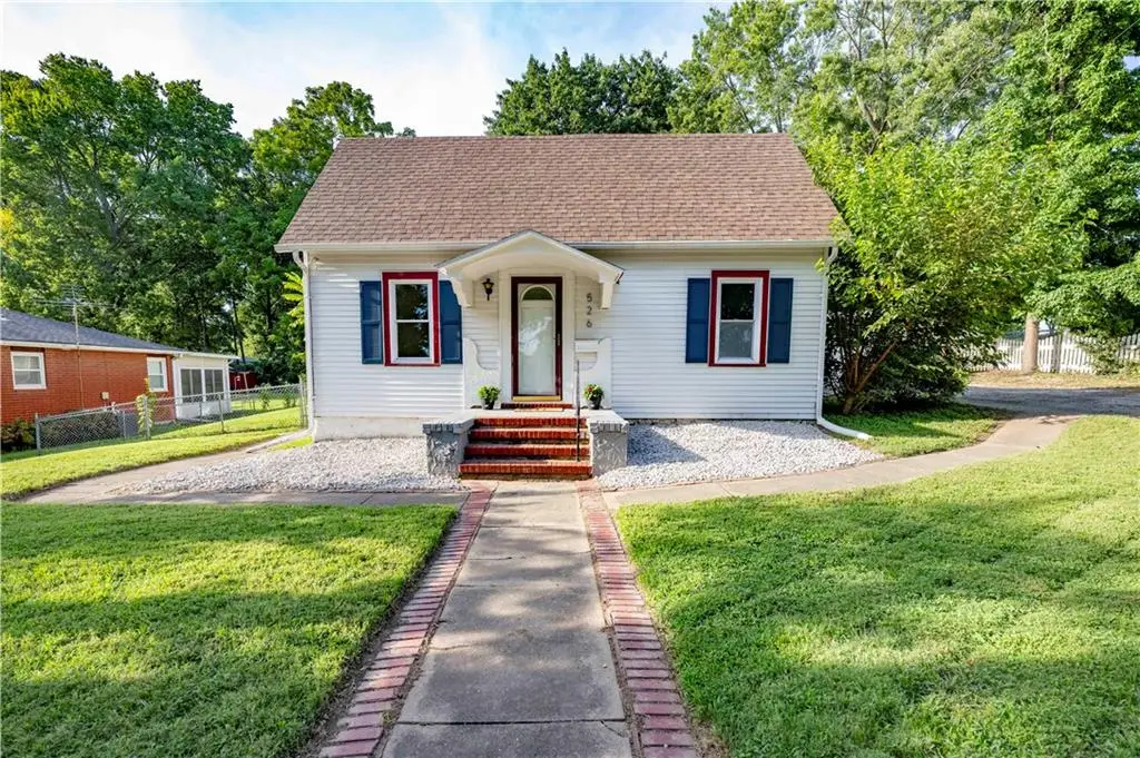 526 Reaser Street, Leavenworth, KS 66048 - #1