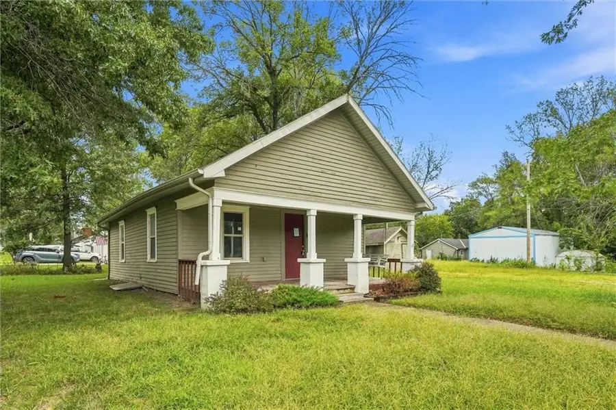 306 W Walnut Street, Archie, MO 64725 - #2