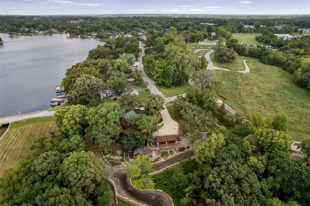 1 Anchor Drive, Lake Tapawingo, MO 64015 - #1