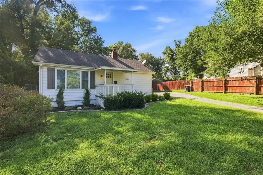 9022 Grand Avenue, Kansas City, MO 64114 - #3