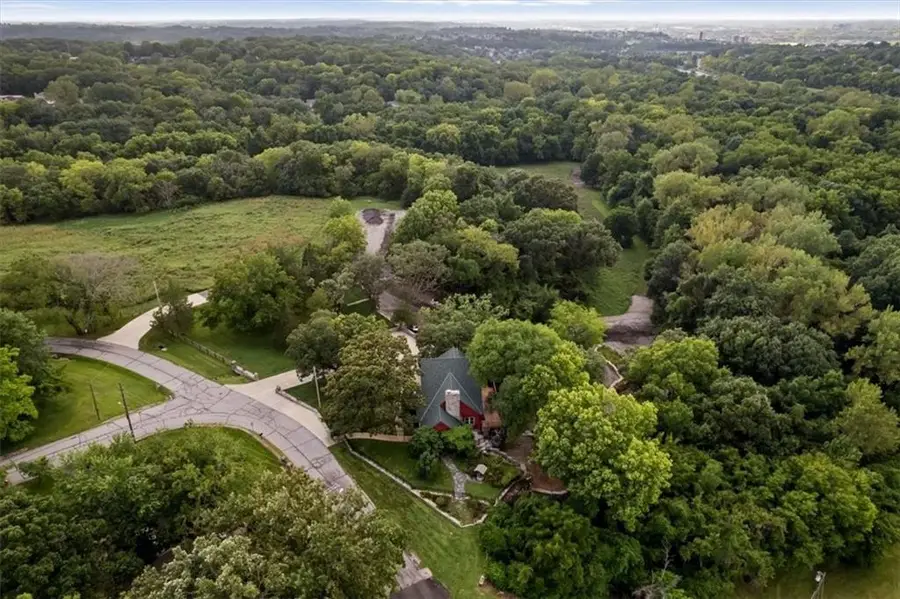 267 & 266 SW Tapawingo Lane, Blue Springs, MO 64015 - #3