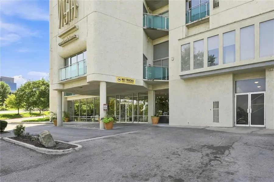 3838 Rainbow Boulevard #911, Kansas City, KS 66103 - #2