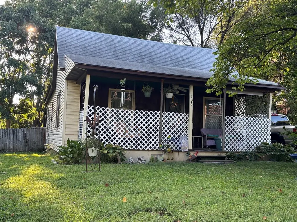 106 S Park Avenue, Independence, MO 64050 - #1