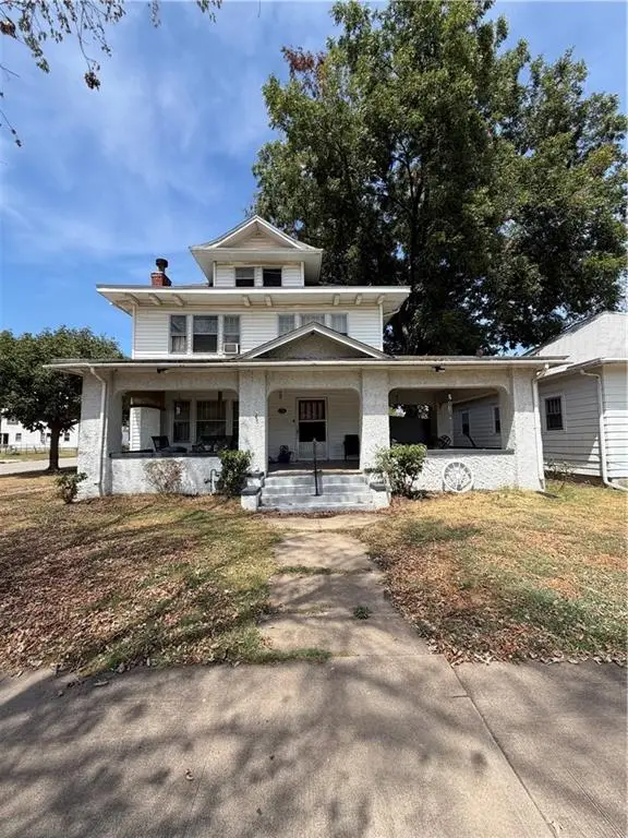 416 W 3rd Street, Coffeyville, KS 67337