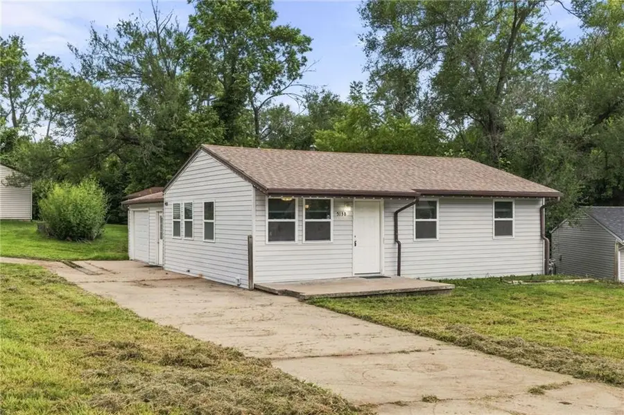 5138 N Corrington Avenue, Kansas City, MO 64119 - #2