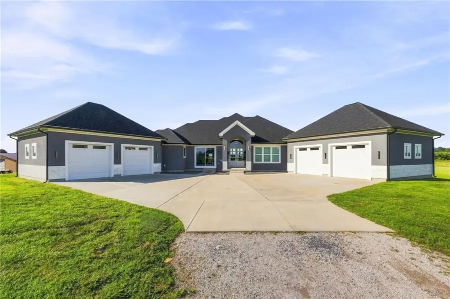 12006 E 195th Street, Raymore, MO 64083 - #2