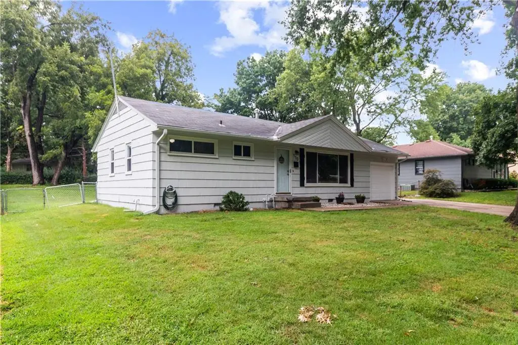 110 Manor Drive, Belton, MO 64012 - #1