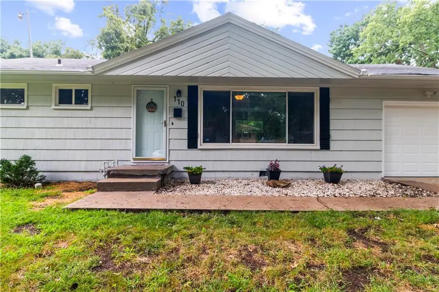 110 Manor Drive, Belton, MO 64012 - #2