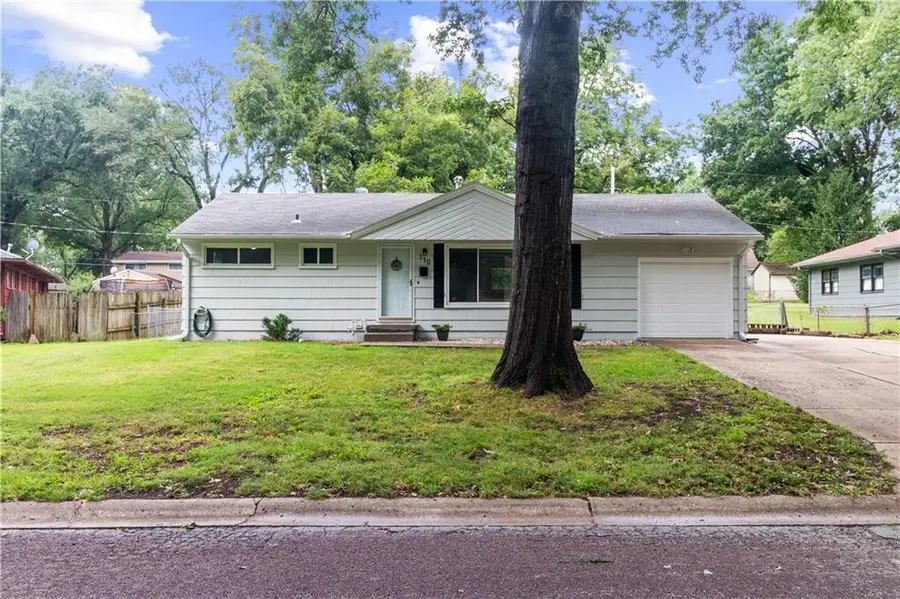 110 Manor Drive, Belton, MO 64012 - #3