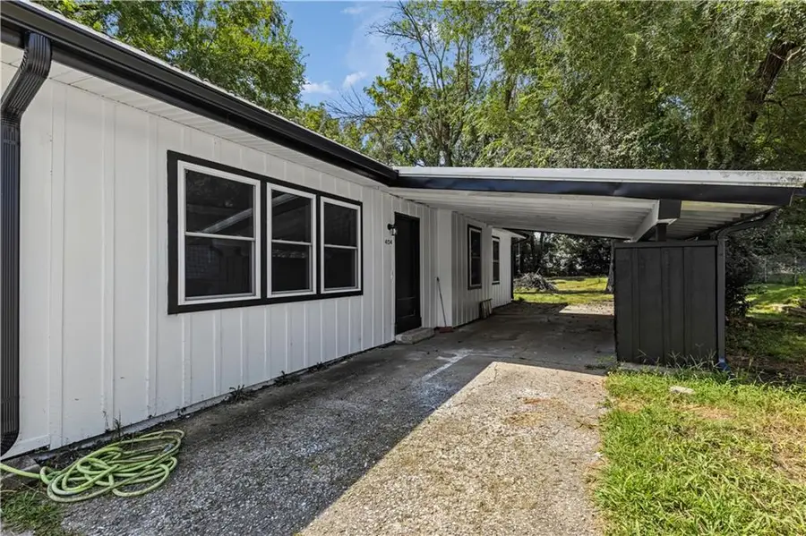 404 8th Street, Warrensburg, MO 64093 - #3