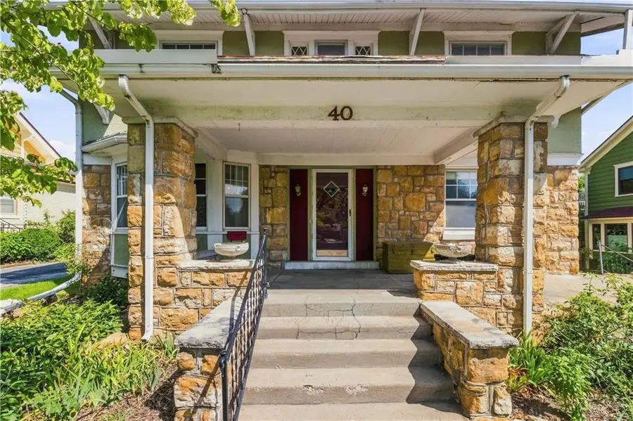 40 E 52nd Street, Kansas City, MO 64112 - #2