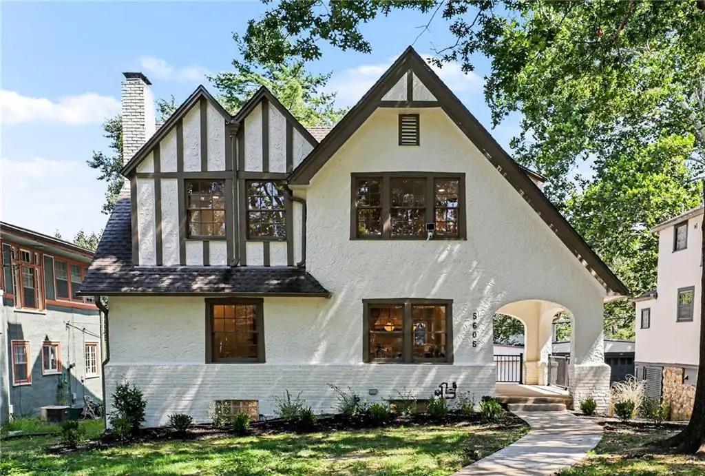 5605 Kenwood Avenue, Kansas City, MO 64110 - #1