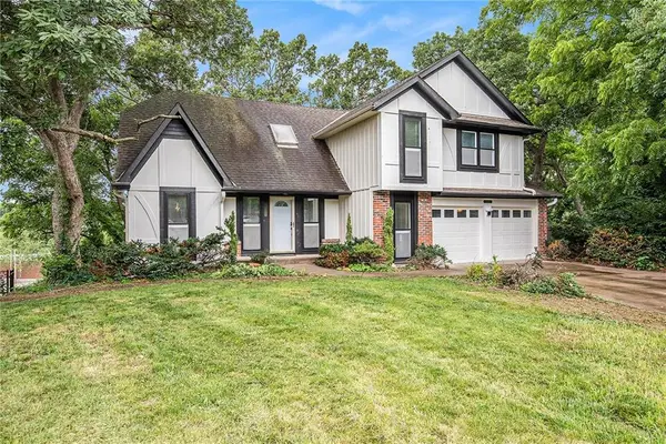 13805 W 78th Terrace, Lenexa, KS 66216