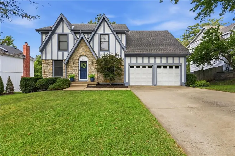 6832 Alden Street, Shawnee, KS 66216 - #2