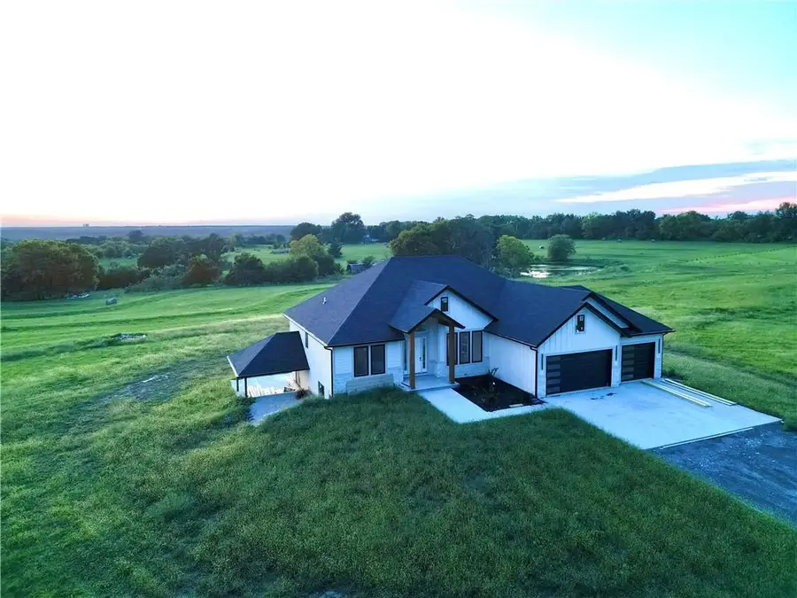22663 Cherry Tree Lane, Sedalia, MO 65301 - #2