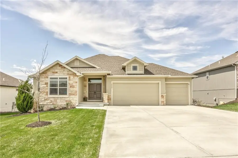 18908 Corbin Street, Spring Hill, KS 66983 - #2