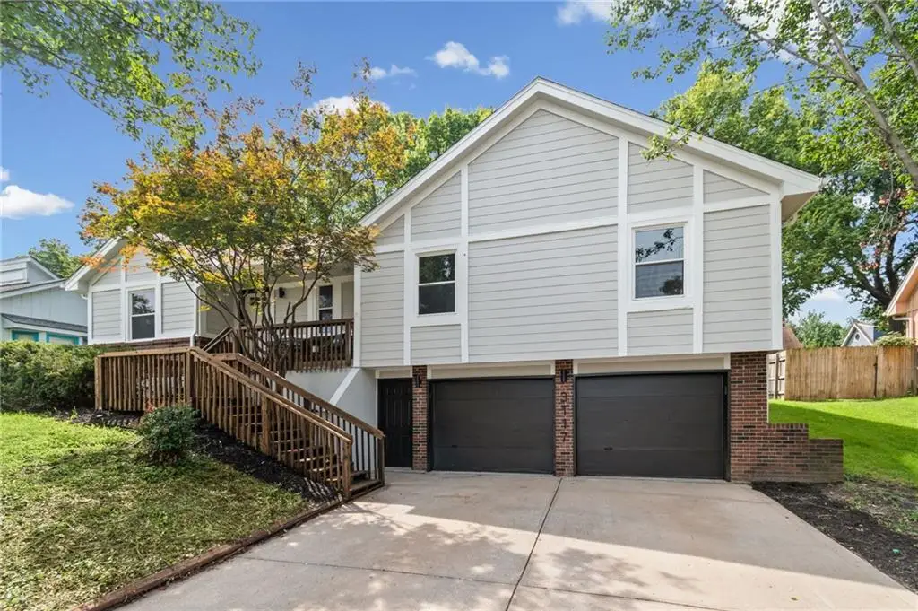 3117 NE 71st Street, Gladstone, MO 64119 - #1