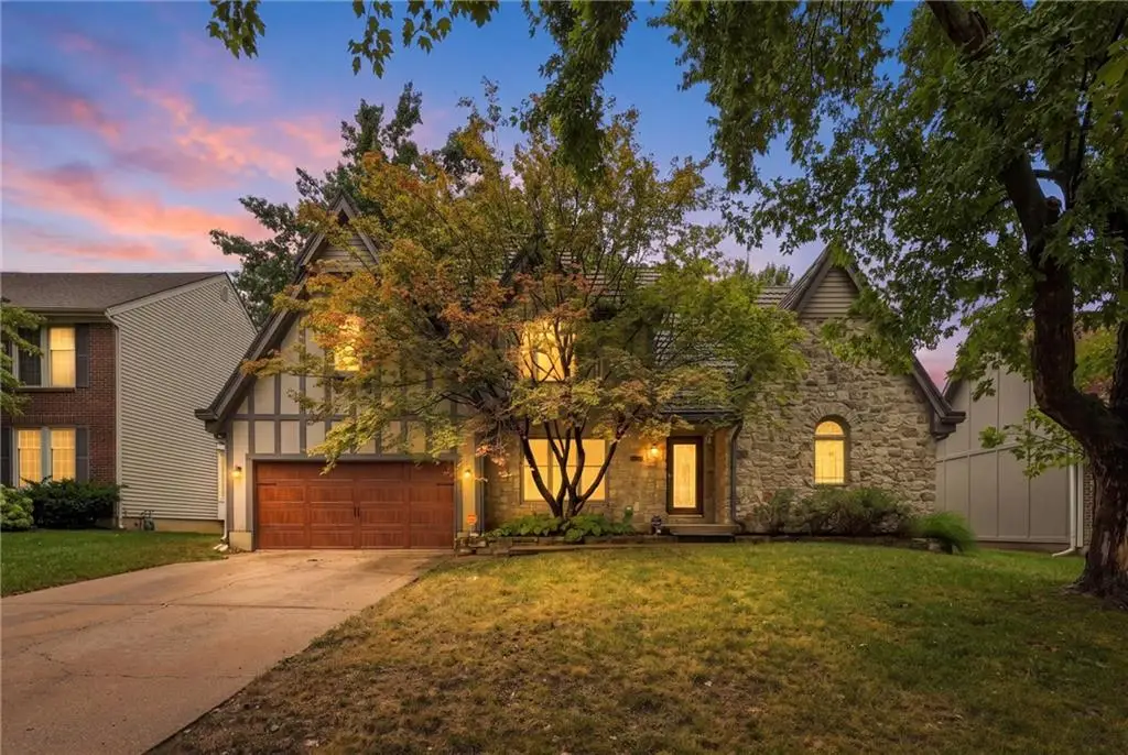 7716 Acuff Lane, Lenexa, KS 66216 - #1