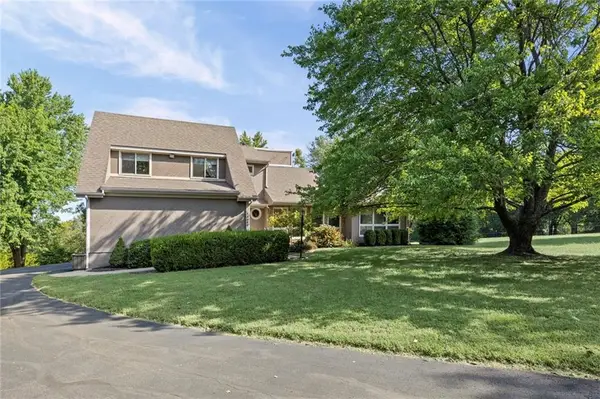 25050 W 129th Terrace, Olathe, KS 66061