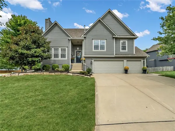 2310 W Layton Drive, Olathe, KS 66061