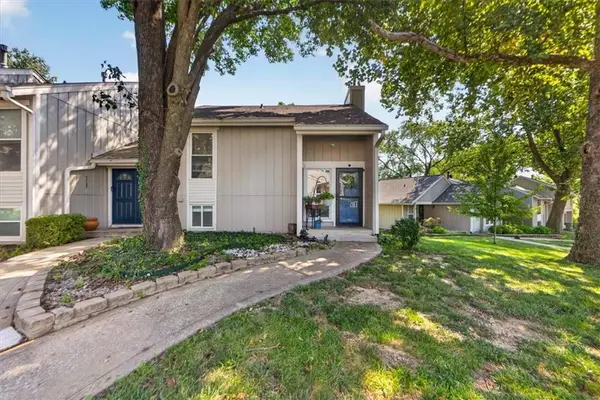 5725 N Oregon Avenue, Kansas City, MO 64151