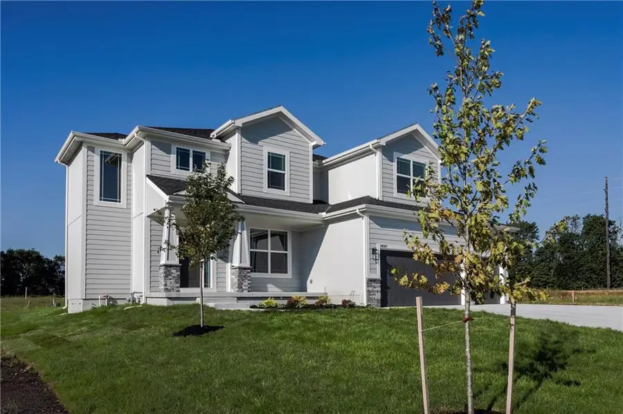 19007 W 170th Terrace, Olathe, KS 66062 - #2