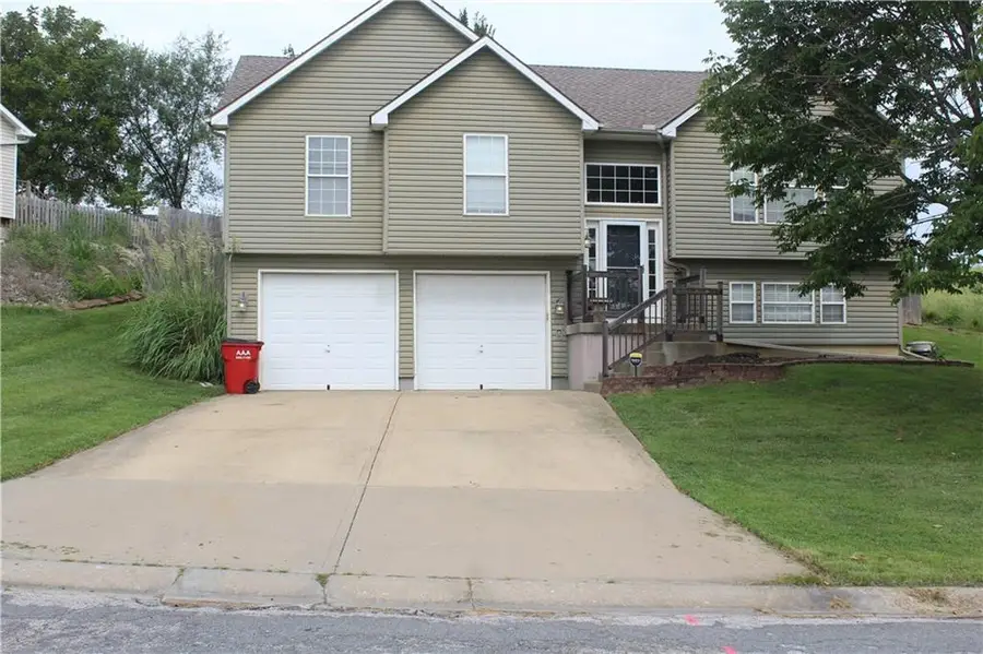 212 Whispering Hills Boulevard, Lone Jack, MO 64070 - #3