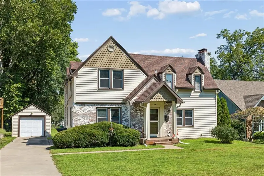 734 E Manor Road, Independence, MO 64055 - #3