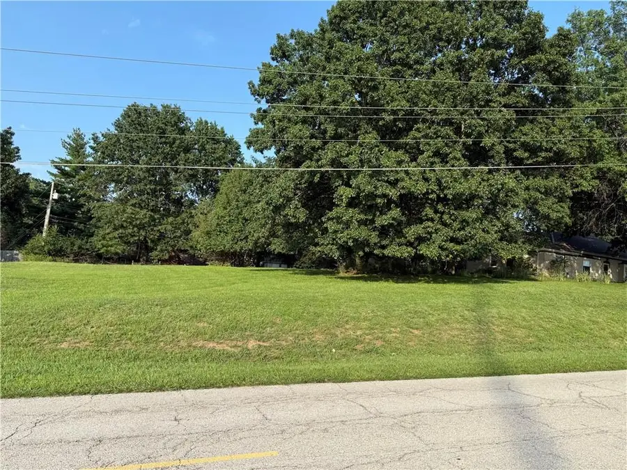 5415 NW Roanridge Road, Kansas City, MO 64151 - #2