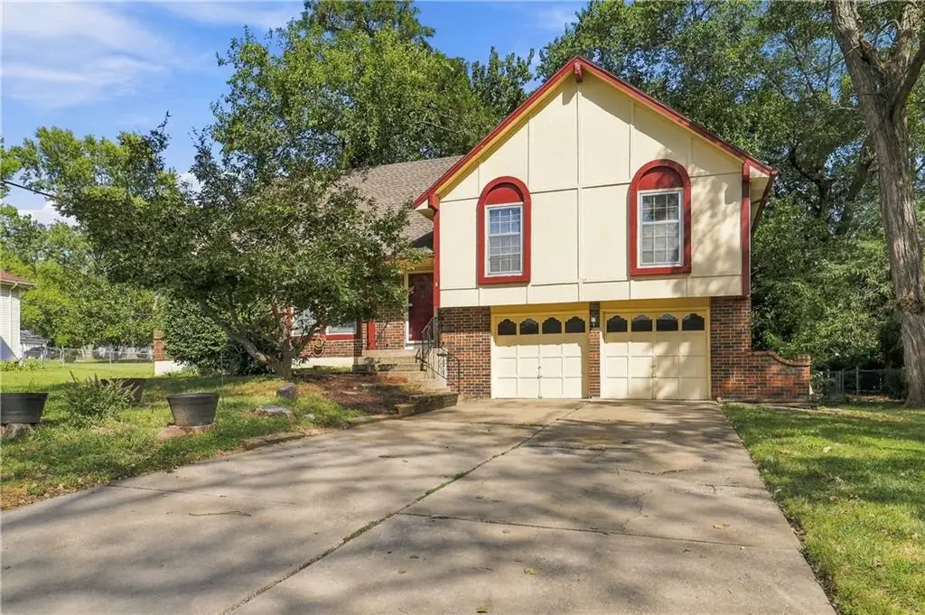6819 Caenen Avenue, Shawnee, KS 66216 - #1