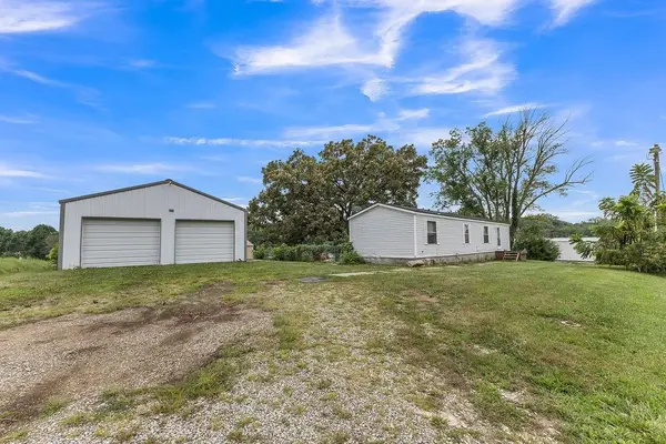 309 E Walnut Avenue, Stewartsville, MO 64490