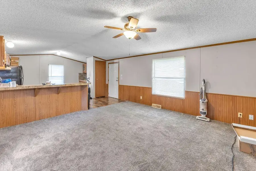 309 E Walnut Avenue, Stewartsville, MO 64490 - #3