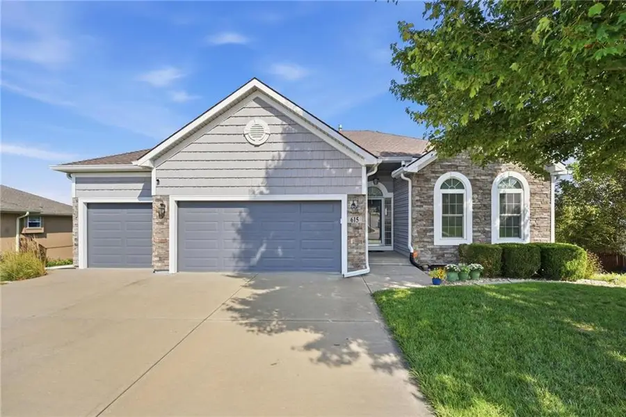 615 Johnston Parkway, Raymore, MO 64083 - #2