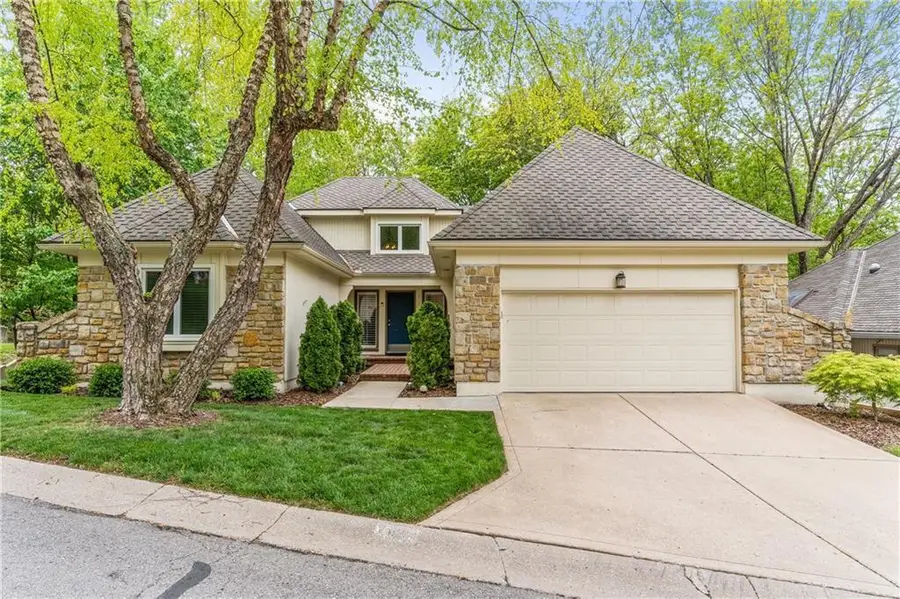 112 W 123rd Terrace, Kansas City, MO 64145 - #2