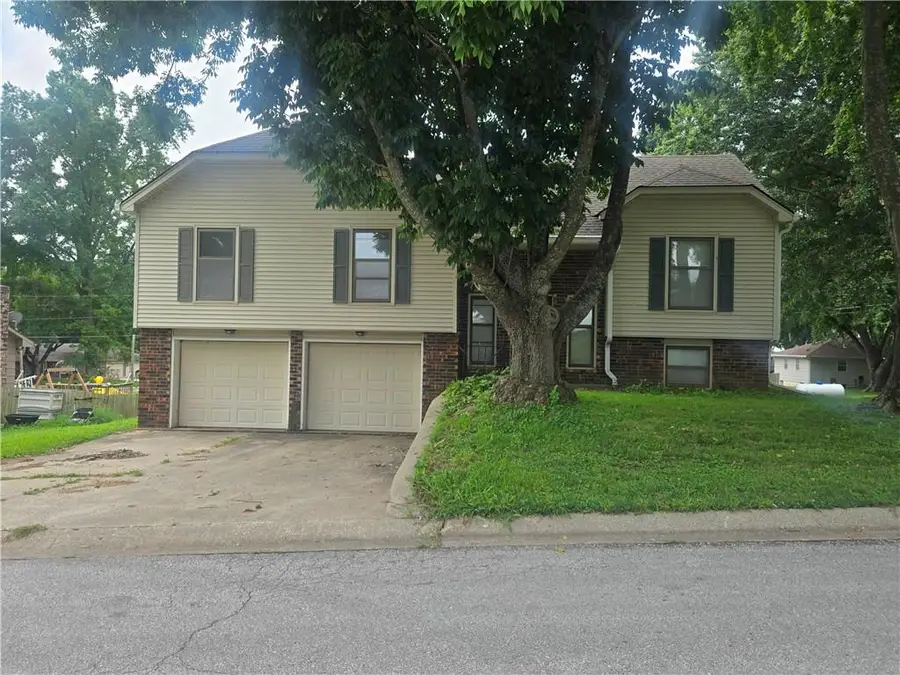 809 Tanyard Drive, Wellington, MO 64097 - #2