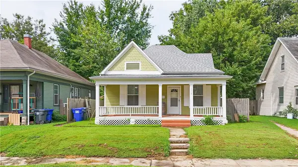 1318 S Carr Avenue, Sedalia, MO 65301