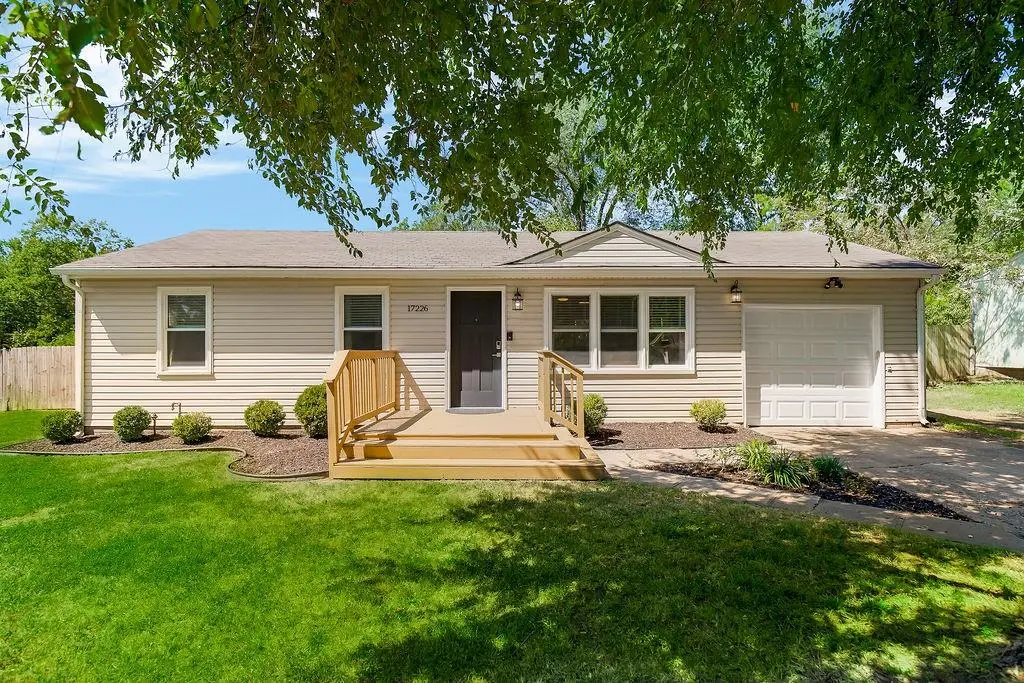 17226 Chula Vista Drive, Belton, MO 64012 - #1