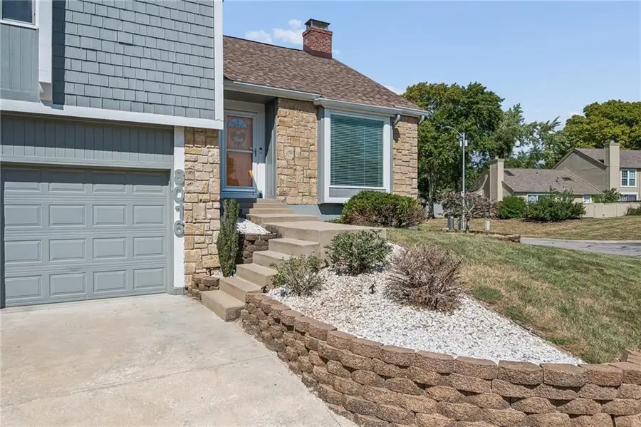 8016 Monrovia Street, Lenexa, KS 66215 - #2