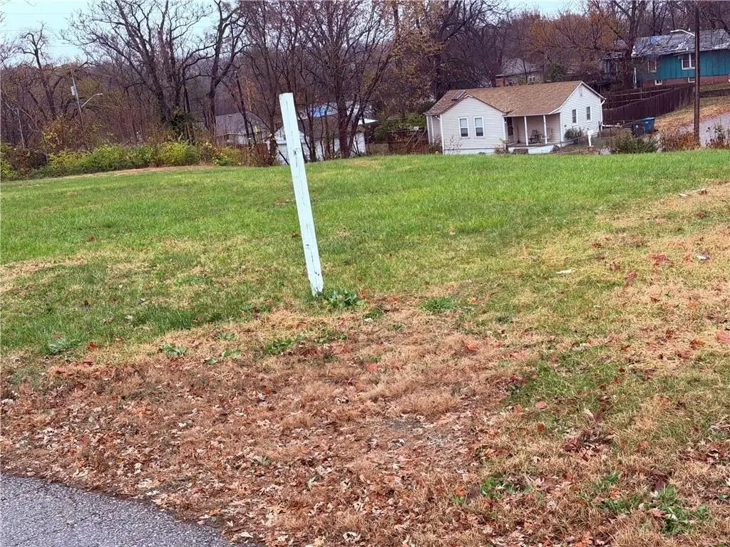 119 N Wilson Street E, Independence, MO 64050 - #1