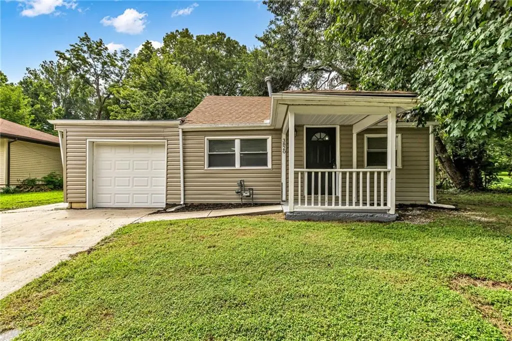 3820 N Brighton Avenue, Kansas City, MO 64117 - #1