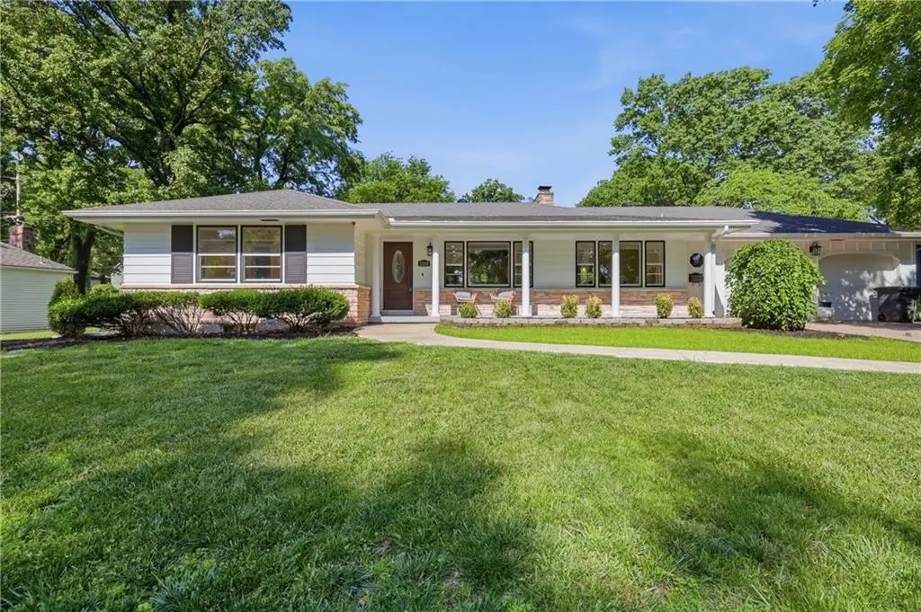 12107 Newbury Lane, Independence, MO 64052 - #1