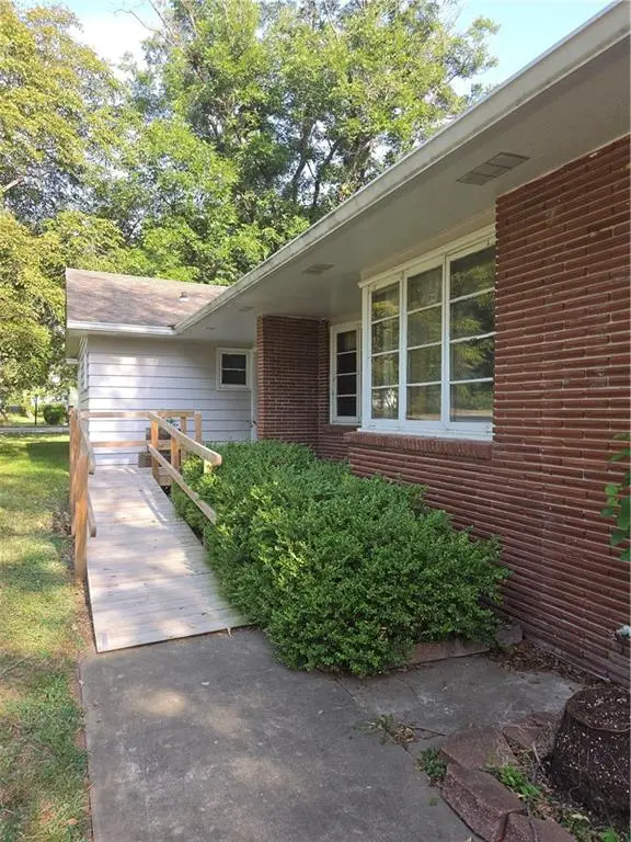 1200 Washington Street, Fredonia, KS 66736 - #3