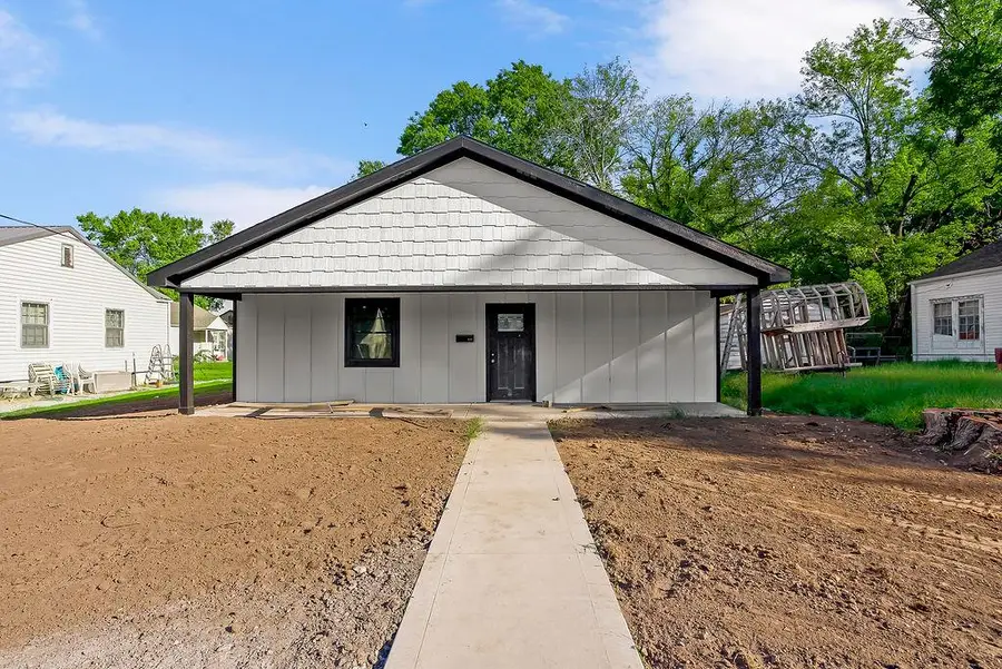 612 W Pine Street, Butler, MO 64730 - #3
